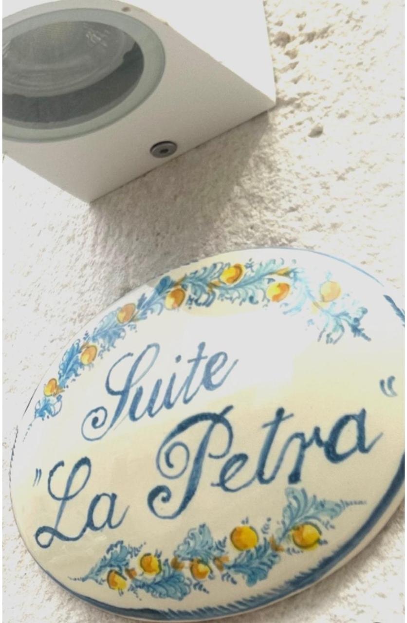 Suite La Petra Ceglie Messapica Buitenkant foto