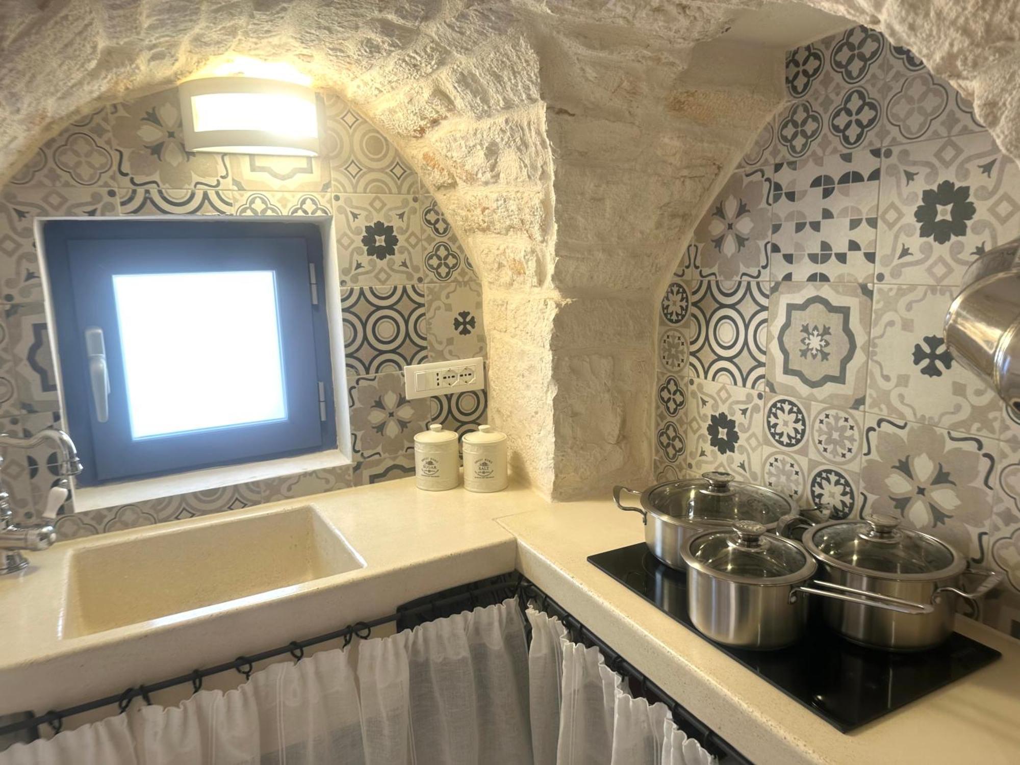 Suite La Petra Ceglie Messapica Buitenkant foto